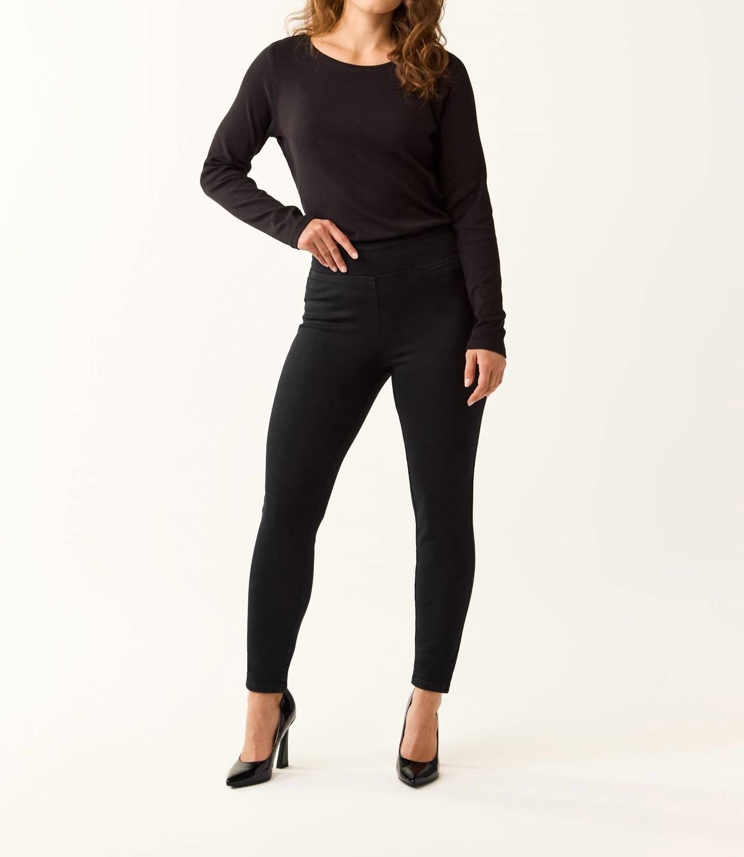 

Черные джинсы Beyond Denim Pull-On FDJ