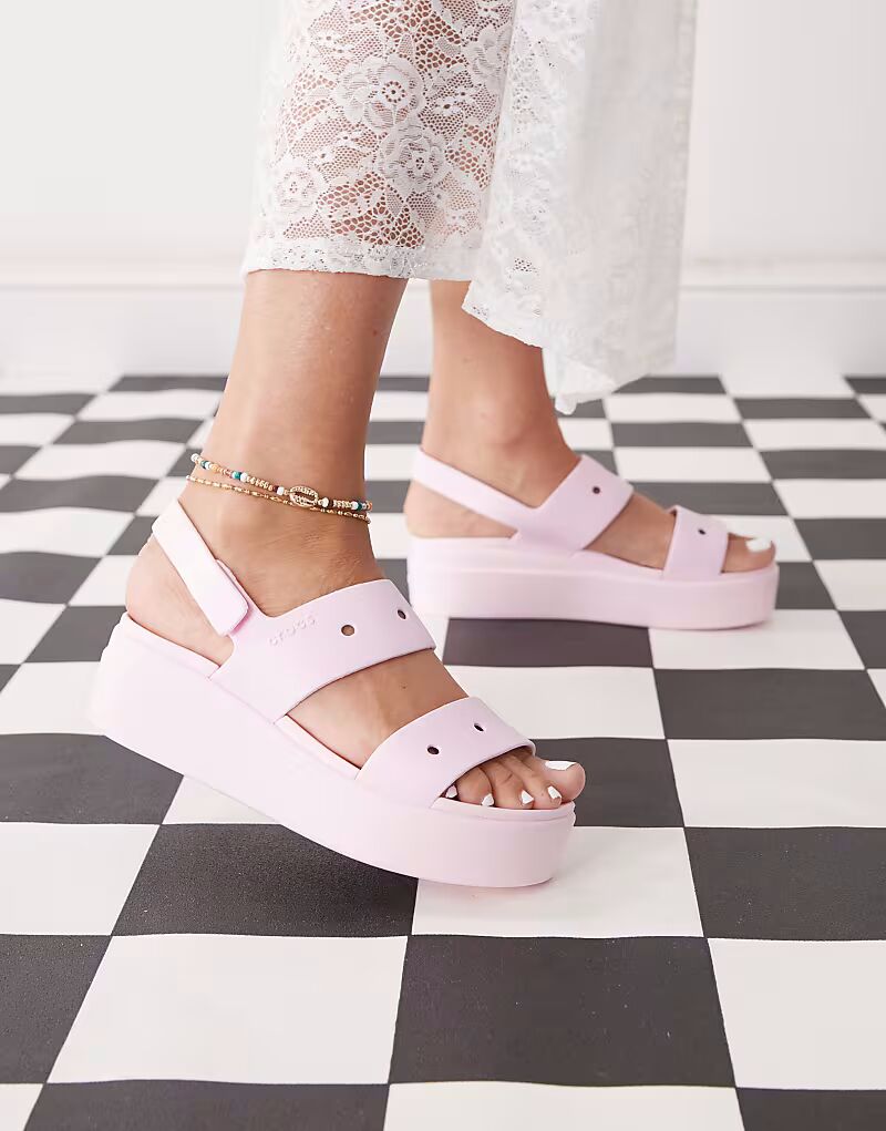 Crocs Brooklyn 4u танкетка розового цвета