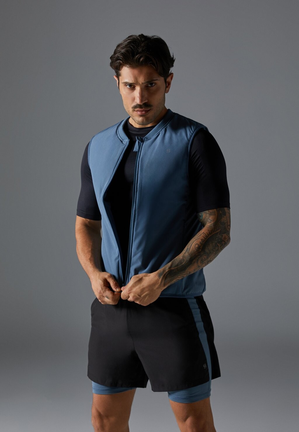 

Жилет Pier One Sport, светло-серый