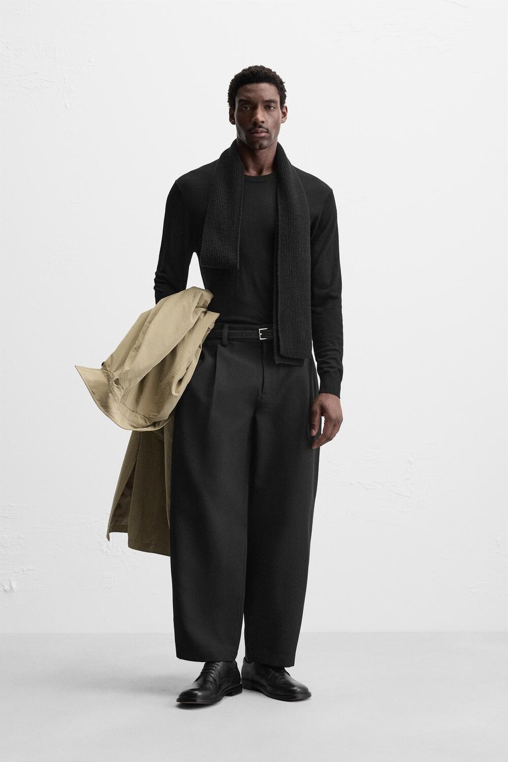 

Брюки balloon fit со складками ZARA, черный