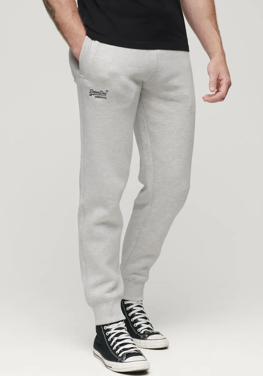 

Спортивные брюки Superdry "ESSENTIAL LOGO JOGGERS", этикетка с логотипом на кармане, серый