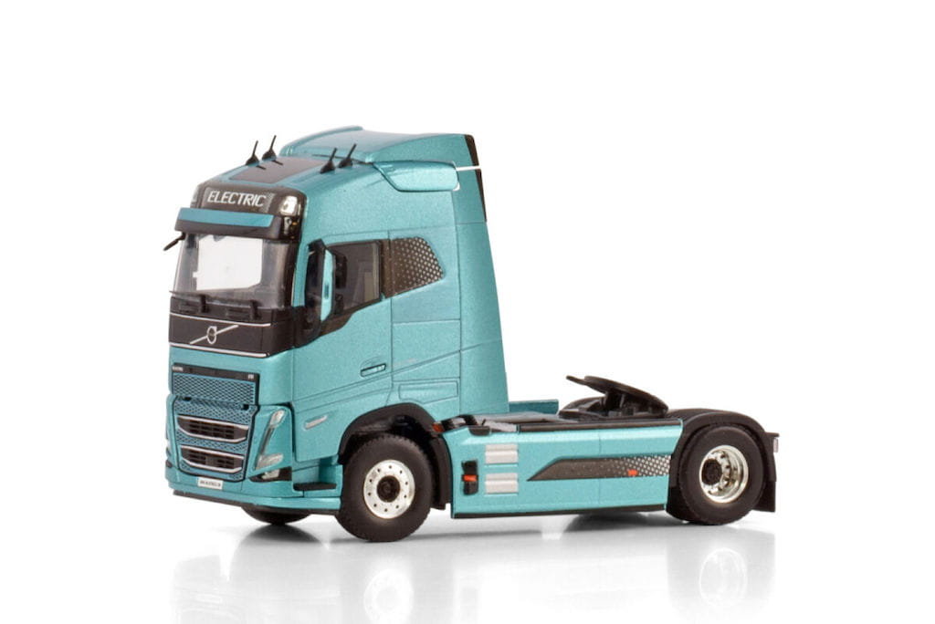 

Volvo FH5 Globetrotter Electric 1/50 WSI WSI Models