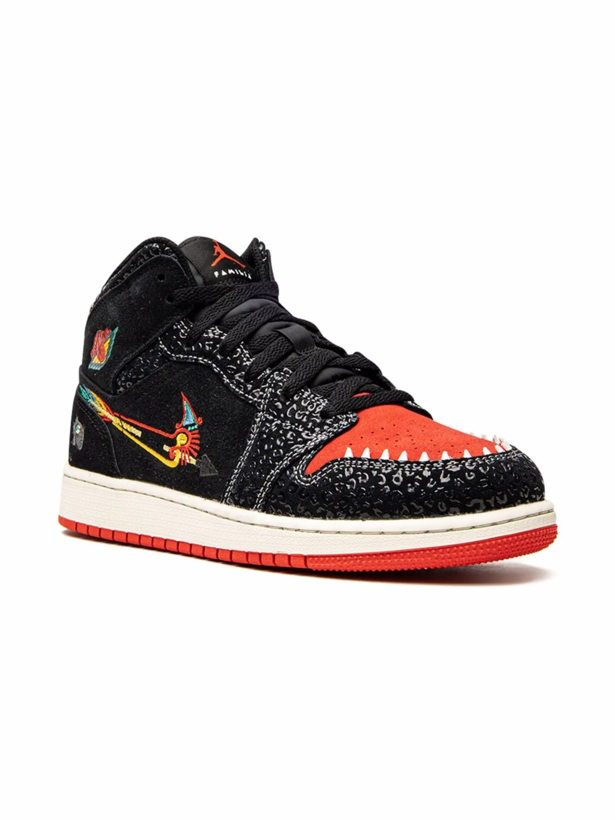 

Кроссовки Air Jordan 1 Mid SE SIEMPRE Familia Jordan Kids, черный