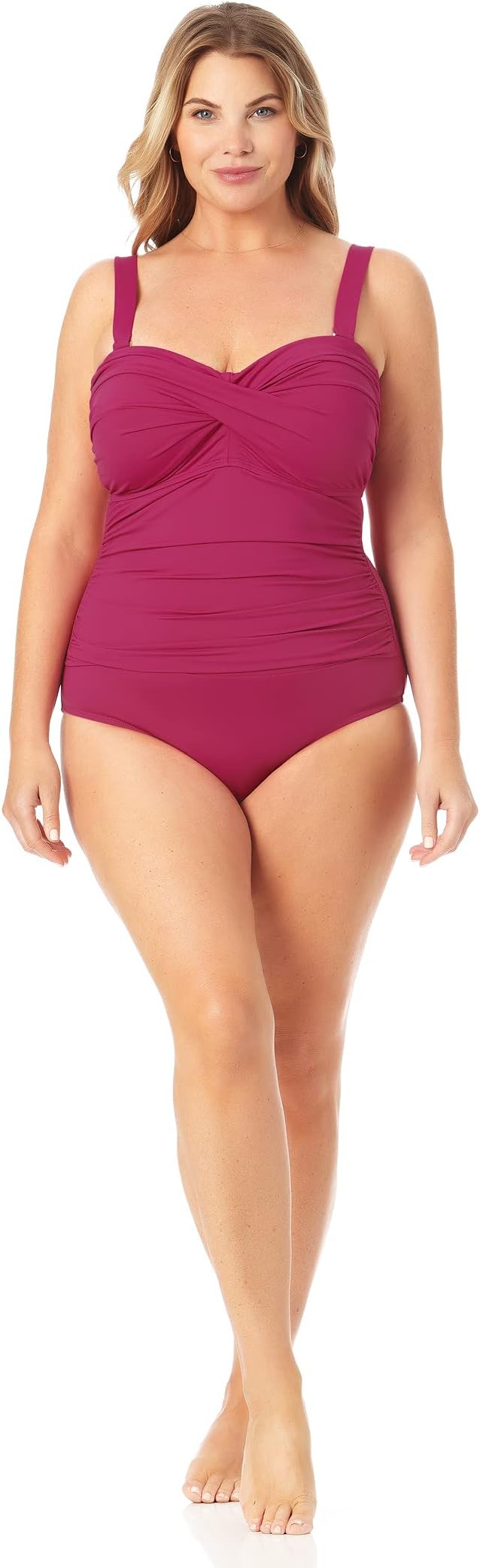 

Купальник Anne Cole Plus Size Twist Front Shirred Bandeau One-Piece, цвет Berry