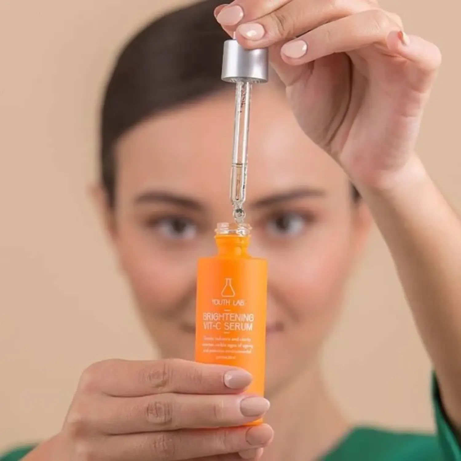 Сыворотка Youth Lab. — Осветляющая для лица с % витамина с Vit-C, 30 мл — фото 2