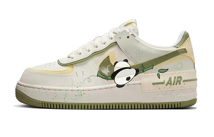 

Женские кроссовки для скейтбординга Nike Air Force 1, White