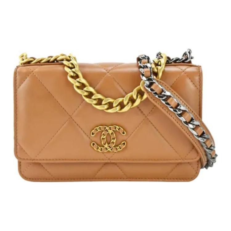 

Сумка через плечо из козьей кожи CHANEL коричневая