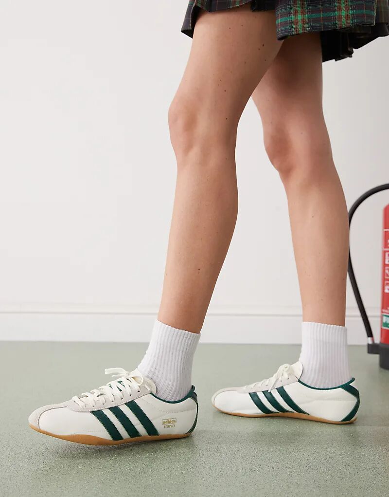 

Кроссовки adidas Originals Tokyo белого и темно-зеленого цветов