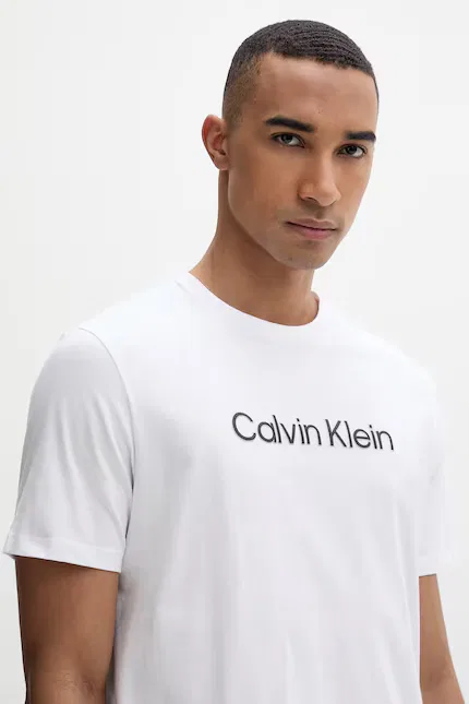 Футболка Calvin Klein Classic Logo, белая — фото 4