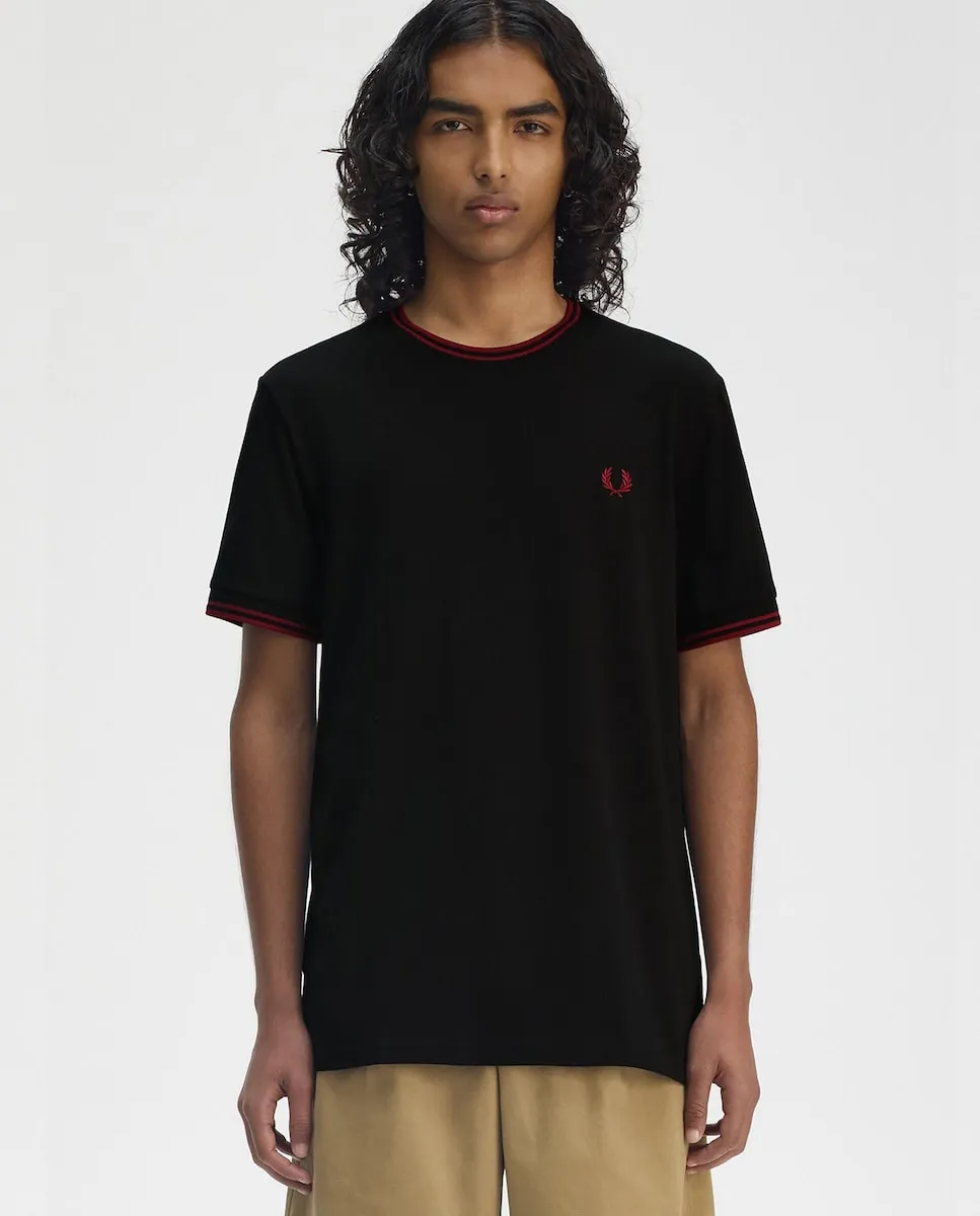 

Мужская футболка с коротким рукавом и отделкой с двумя полосками Fred Perry, черный