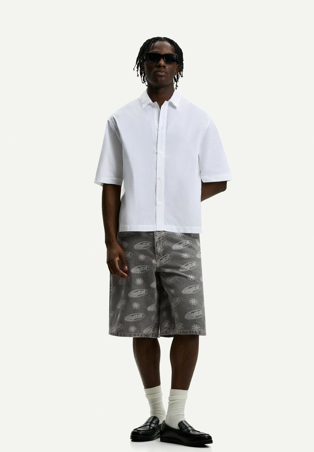 

Джинсовые шорты JACQUARD - BERMUDA Bershka, серый