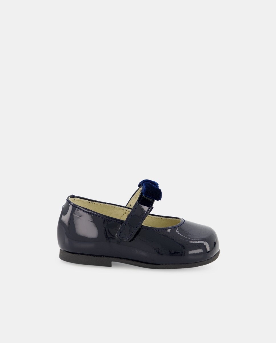 

Лакированная кожа Мэри Джейн для девочки с бархатным бантиком Leon Shoes, темно-синий