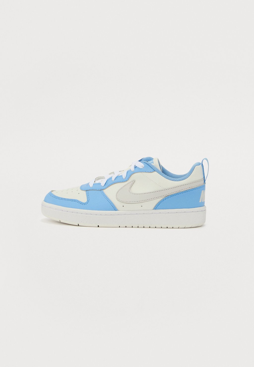 

Кроссовки COURT BOROUGH RECRAFT UNISEX Nike Sportswear, белый