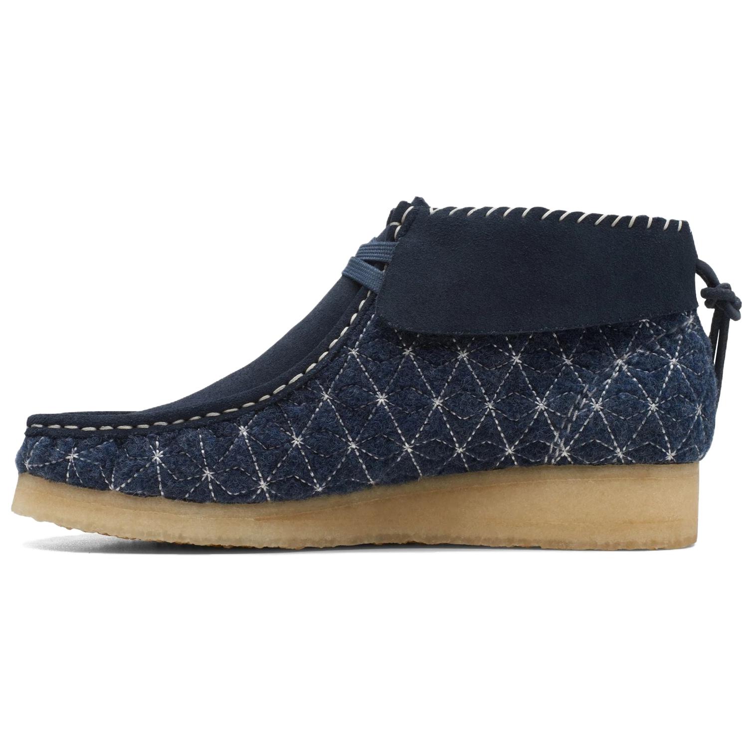 Женские ботинки Clarks Wallabee с вышивкой, синий