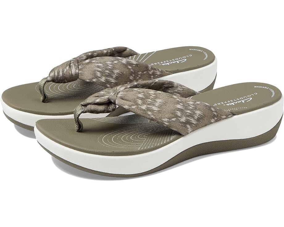 

Сандалии Clarks Arla Glison, цвет Olive Interest