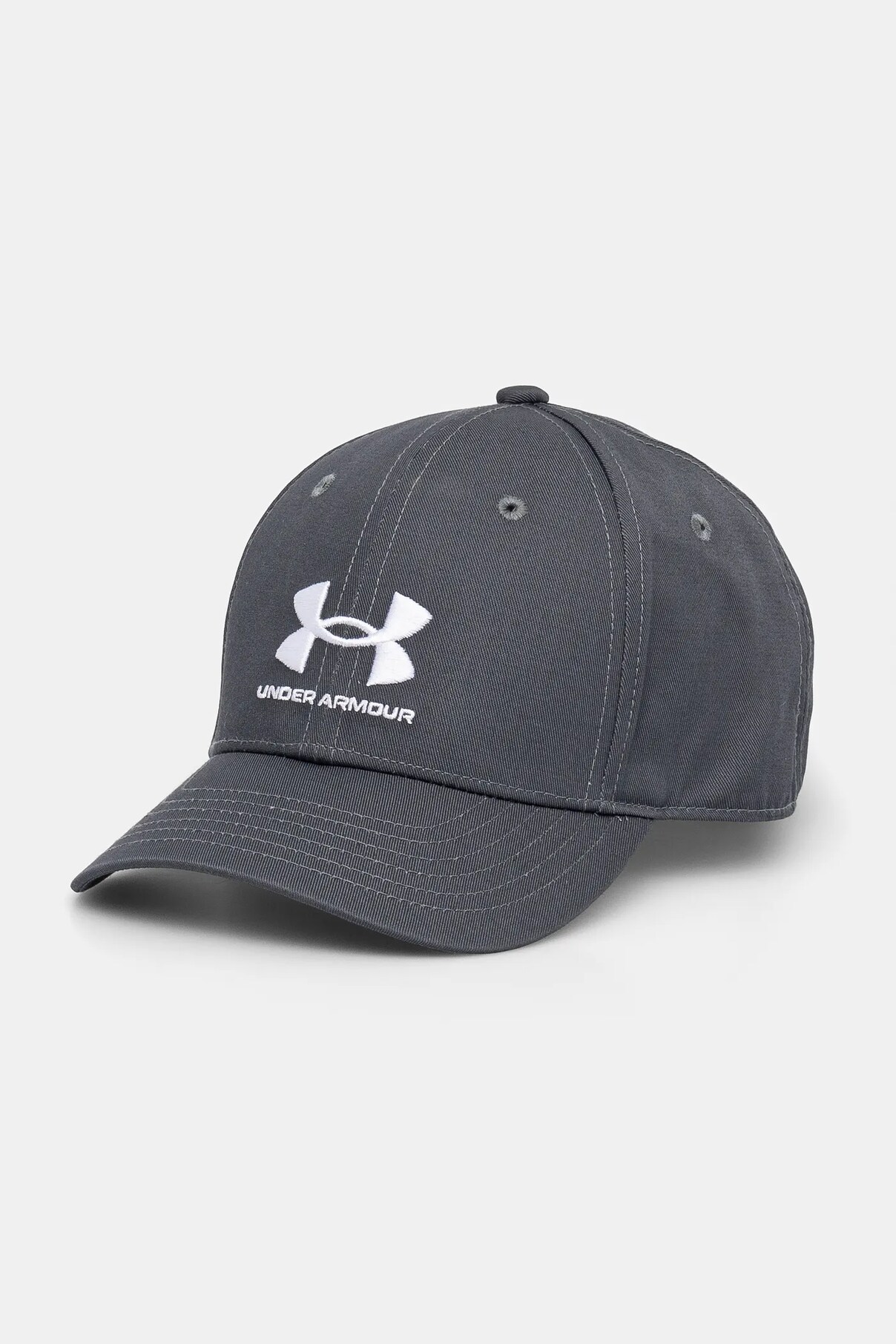 

Youth Sportstyle Lockup Adj Бейсболка Under Armour, серый