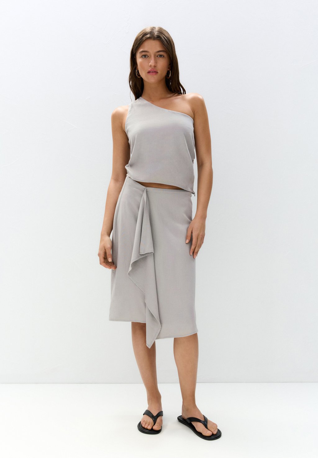 

Топ Blouse PULL&BEAR, серый