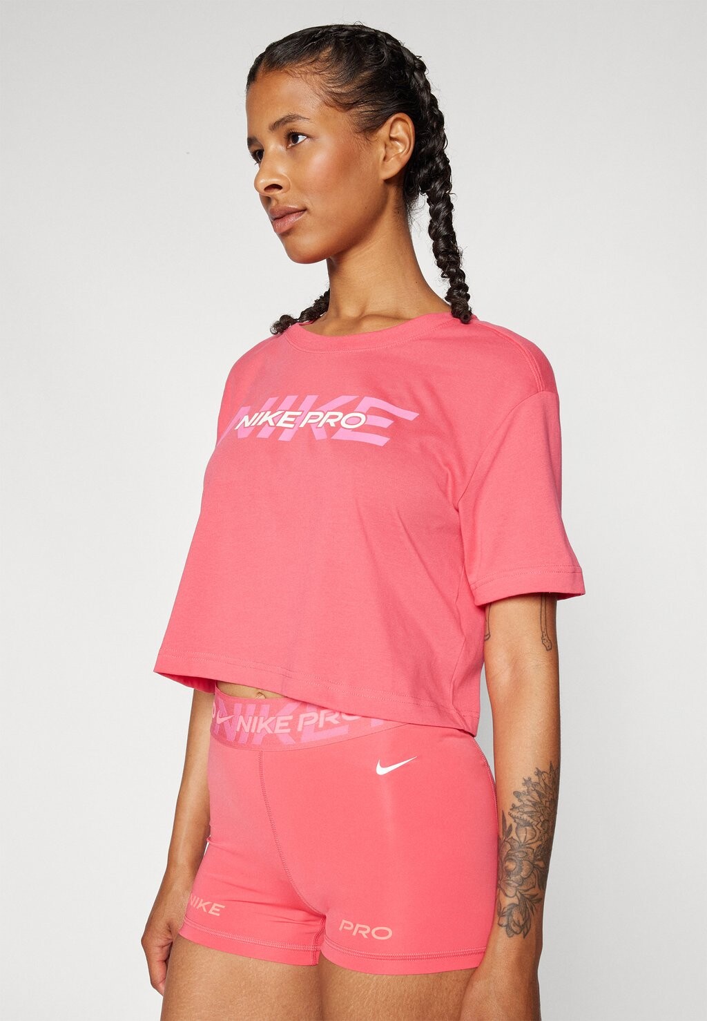 

Спортивная футболка PRO TEE Nike, розовый