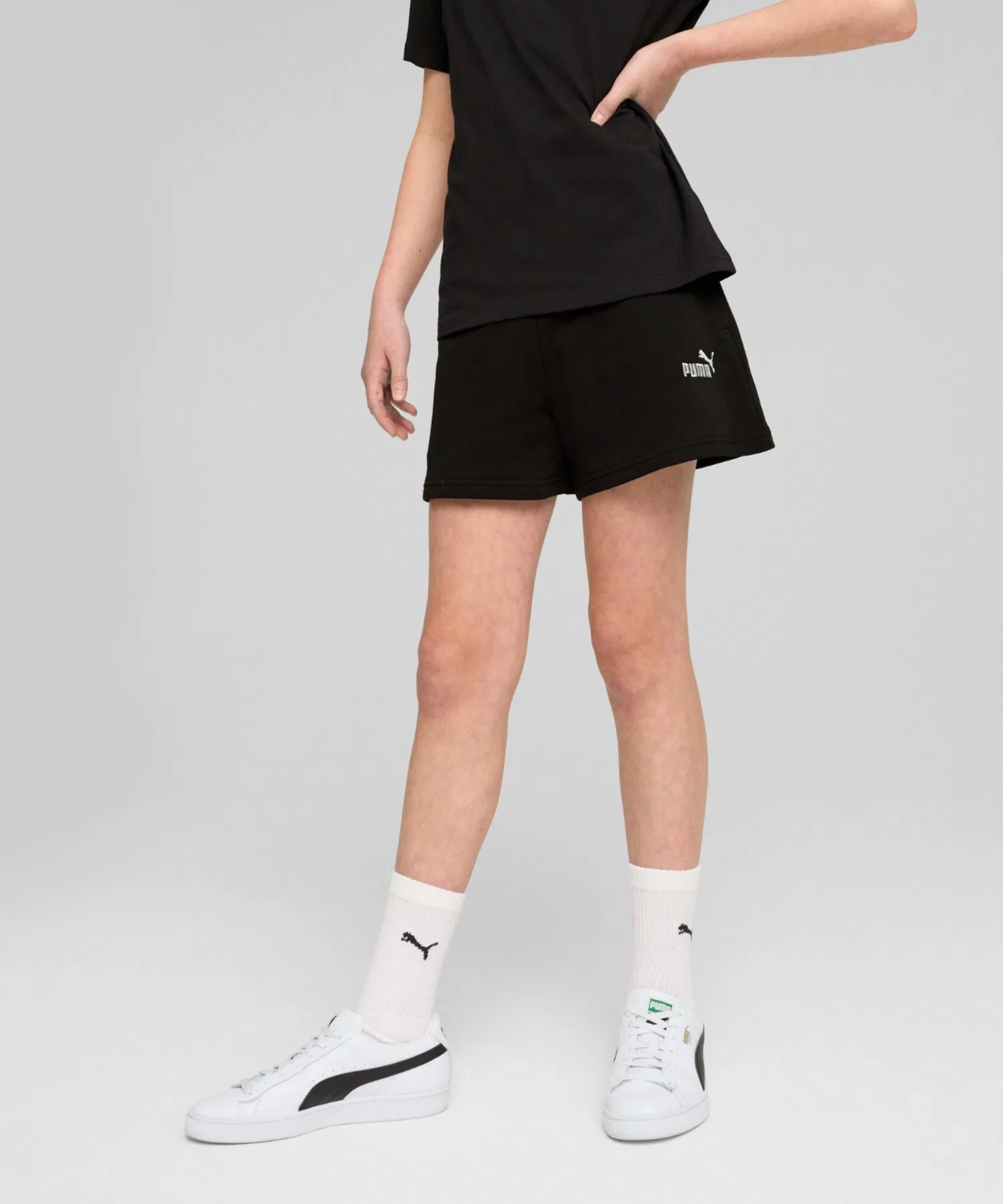 Девичьи шорты PUMA ESS с логотипом чёрные
