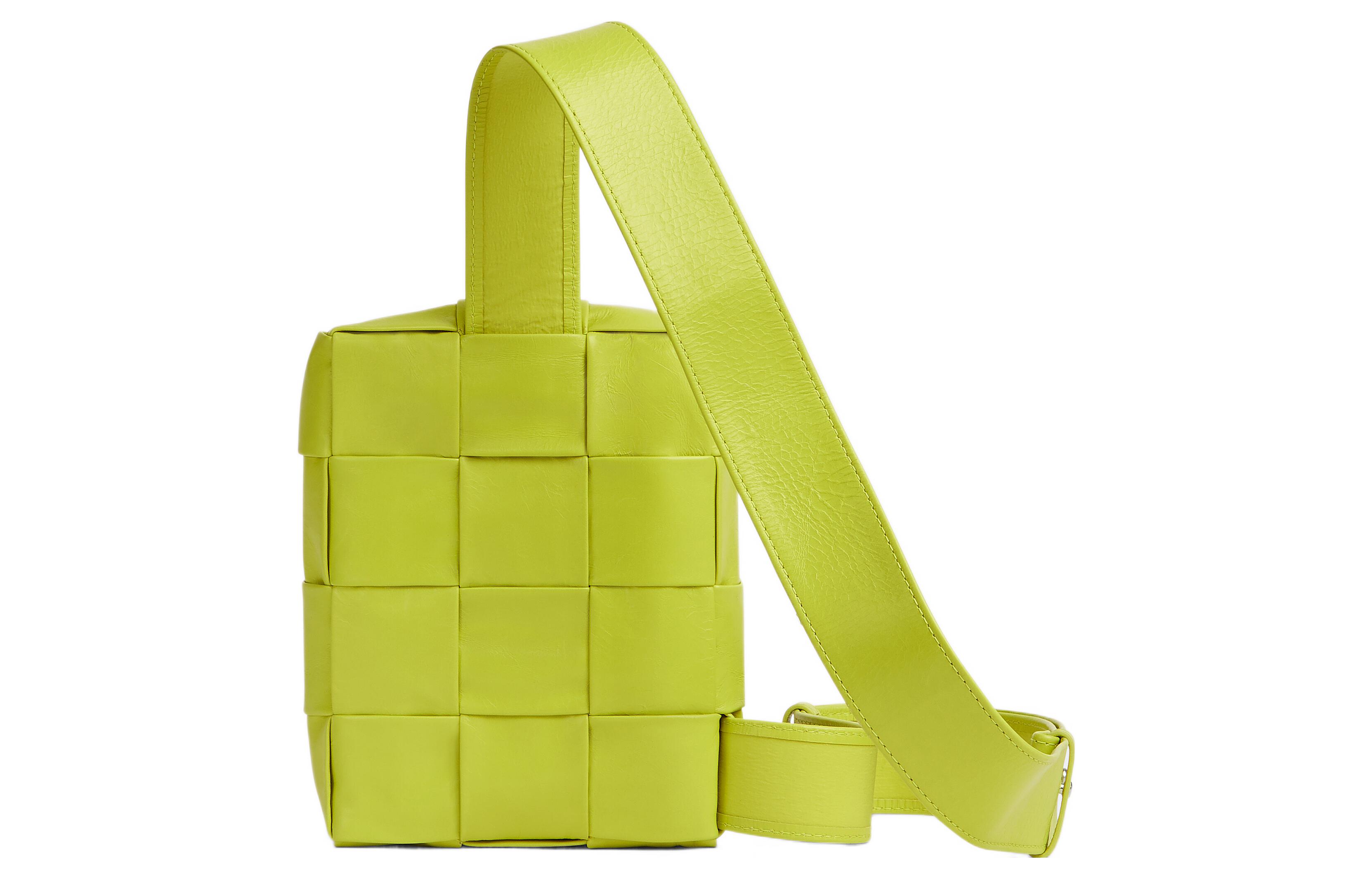 Bottega Veneta Кожаная сумка-кошелек через плечо мини мужская — фото 3