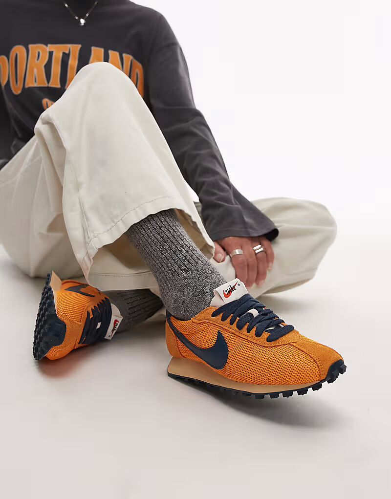 Кроссовки Nike LD-1000 оранжевого и темно-синего цветов