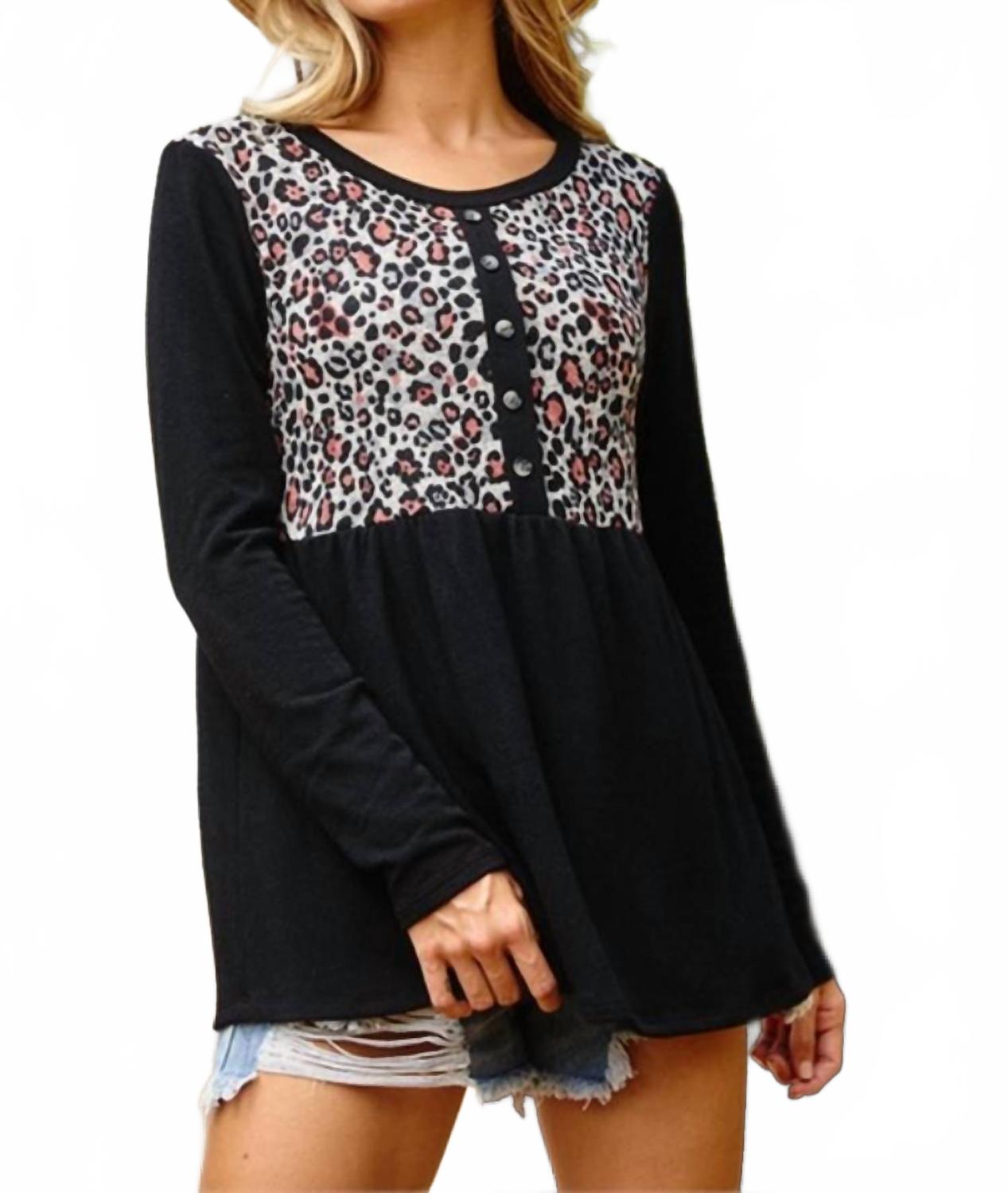 

Черный топ с принтом под кожу животных и пуговицами Ces Femme