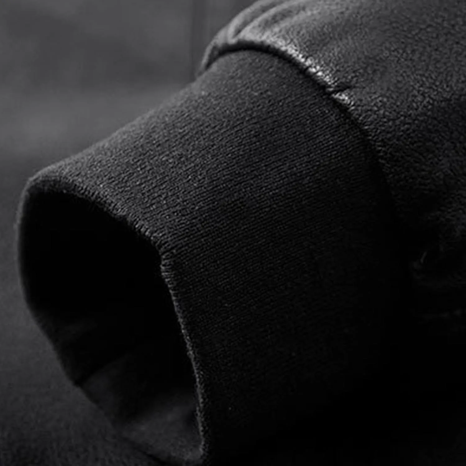 Мужская кожаная куртка мотоциклетная зимняя утепленная Slim Fit Generic, черный — фото 3