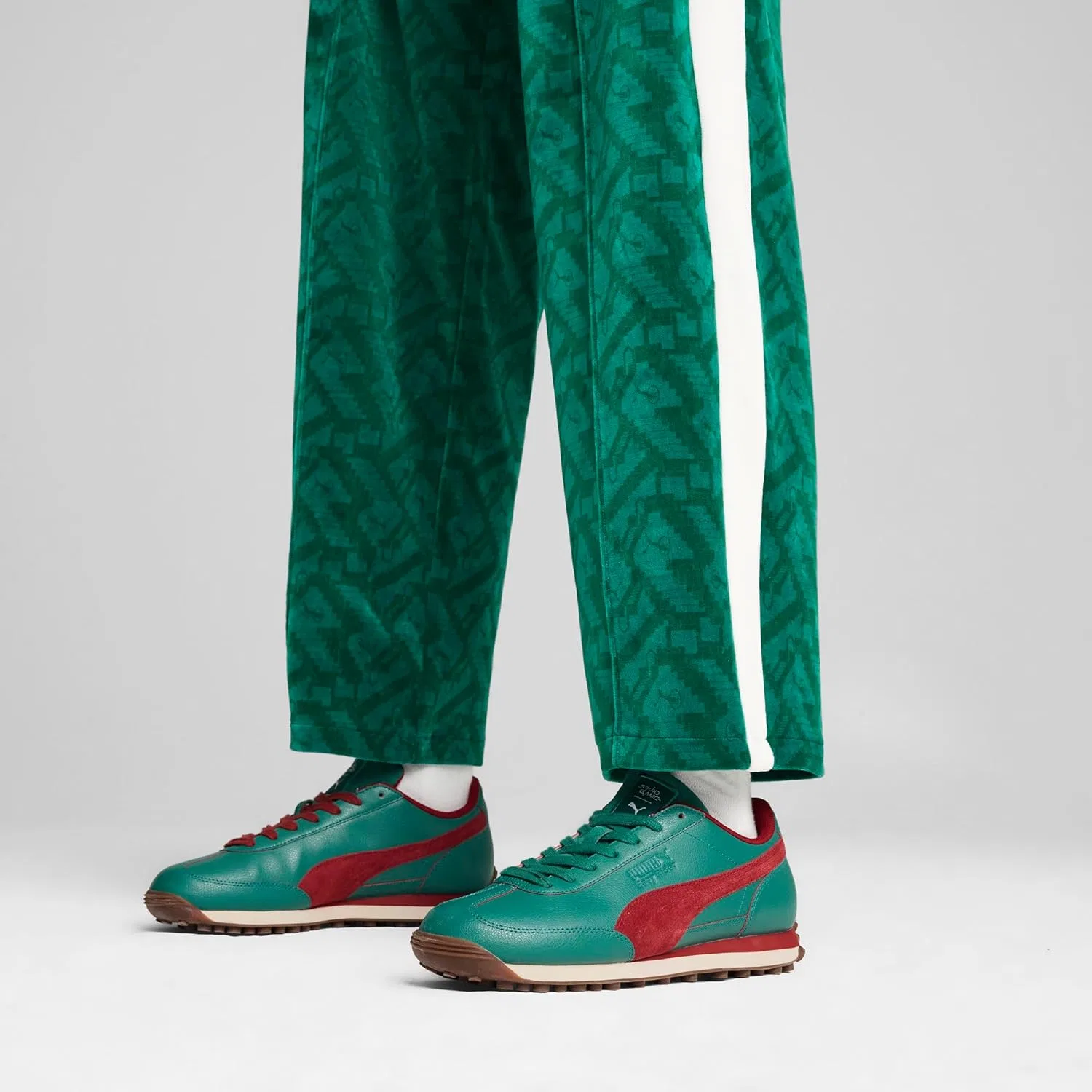 Мужские кроссовки PUMA Squid Game Easy Rider, Intense Red Dark Pine — фото 2