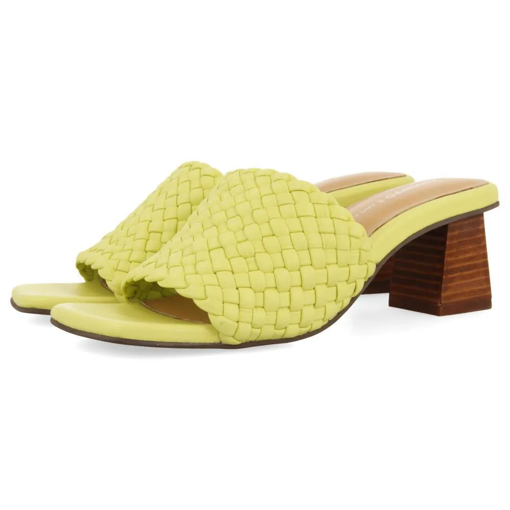 Сандалии Gioseppo Colrain heel, желтый