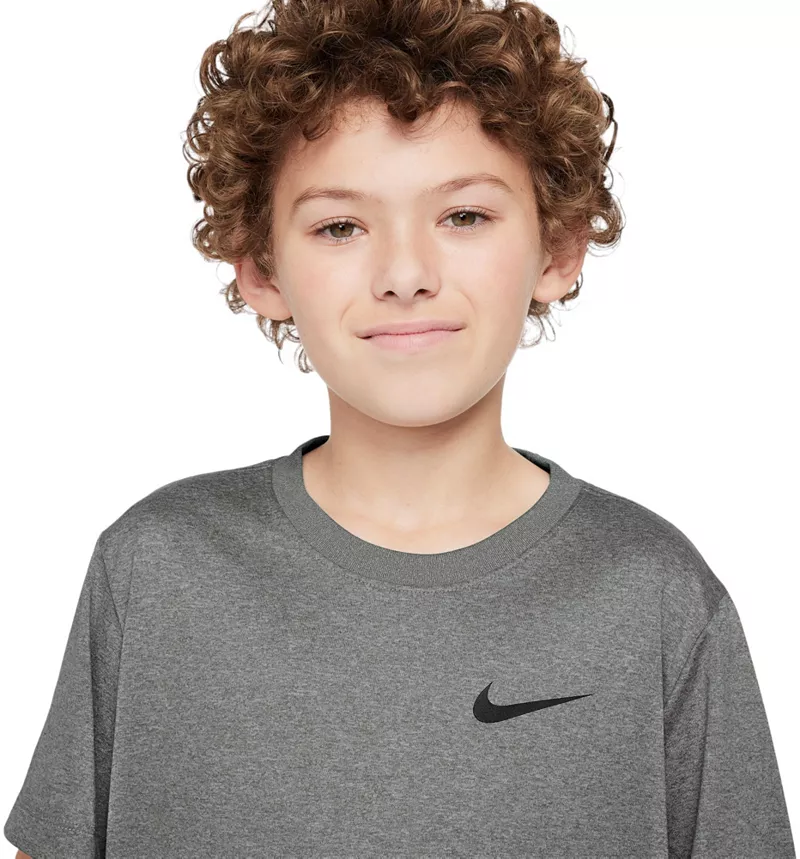 Детская футболка Nike Legend Dri-FIT, цвет Tumbled Gry/Flt Silv/Htr — фото 3