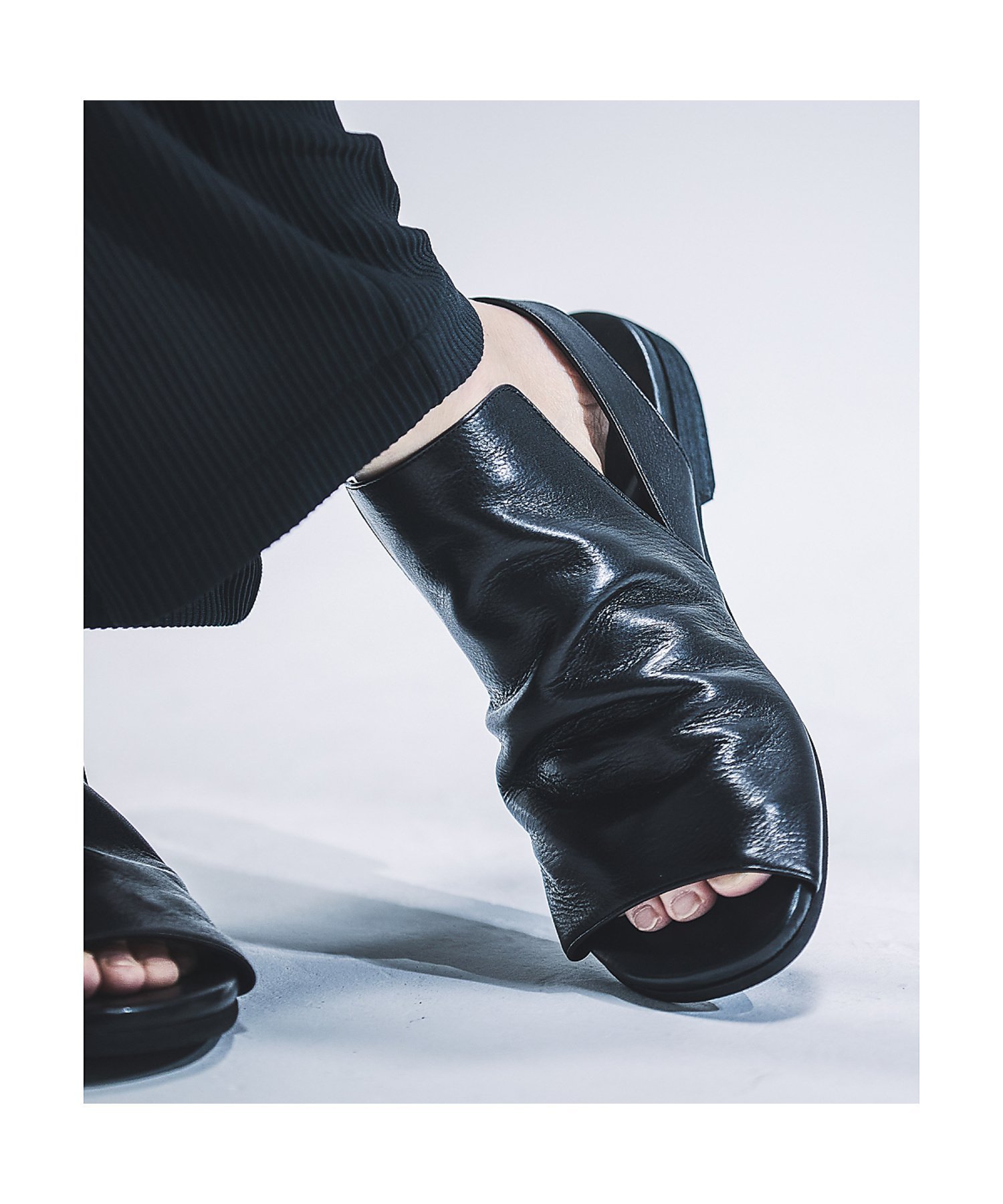 Сандалии с драпировкой на пятке AlfredoBANNISTER, Black