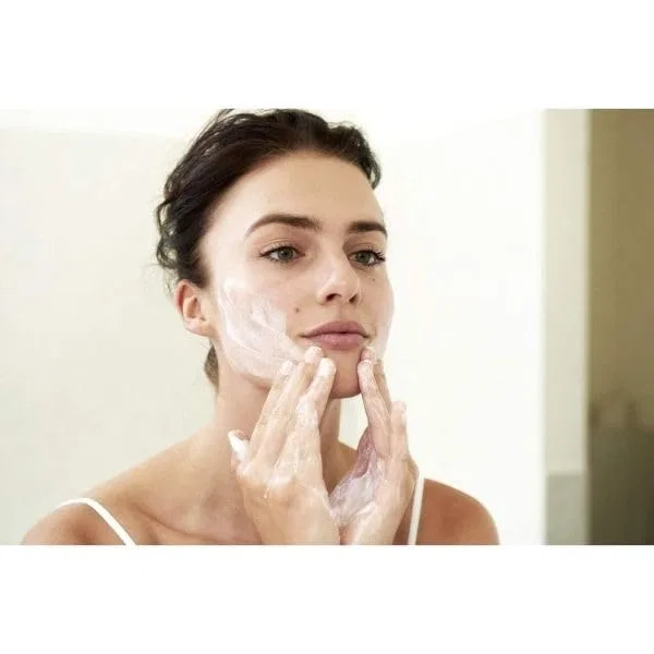 Гель для умывания — Против прыщей «Skin Clear Anti-Spot» от Garnier Generisch, 200 мл — фото 3