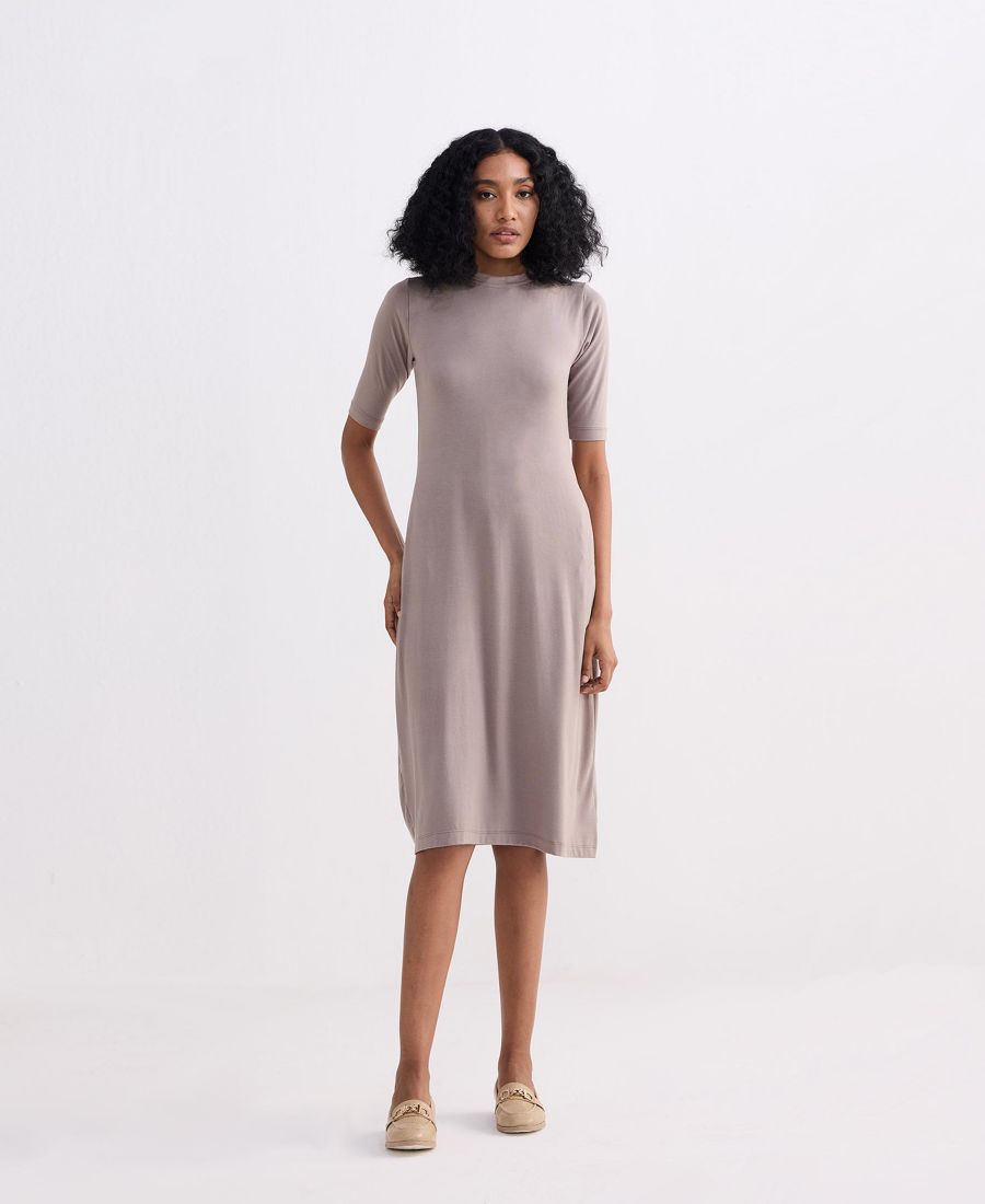 

Женское приталенное платье с высоким круглым вырезом и рукавами до локтя, пыльно-коричневого цвета Reistor, Brown