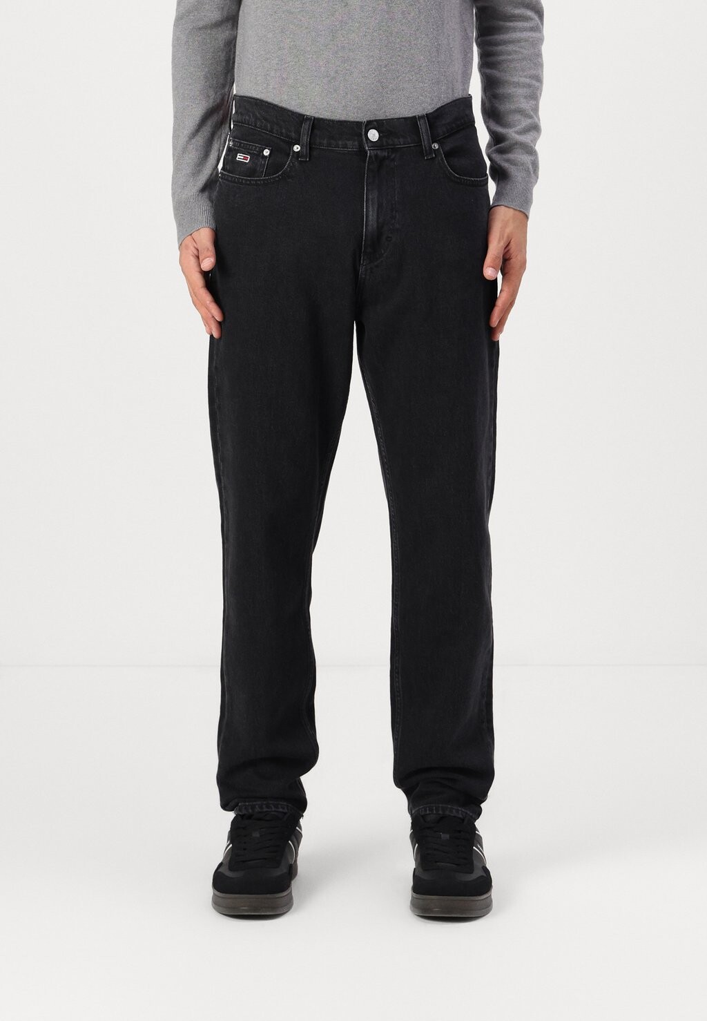 

Джинсы свободного кроя ISAAC TAPERED Tommy Jeans, черный