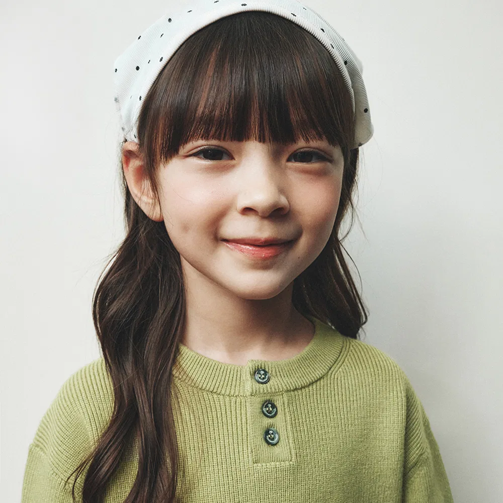 Детский трикотажный свитер хенли Always Washable оливковый от Wednesdayoasis Kids — фото 3