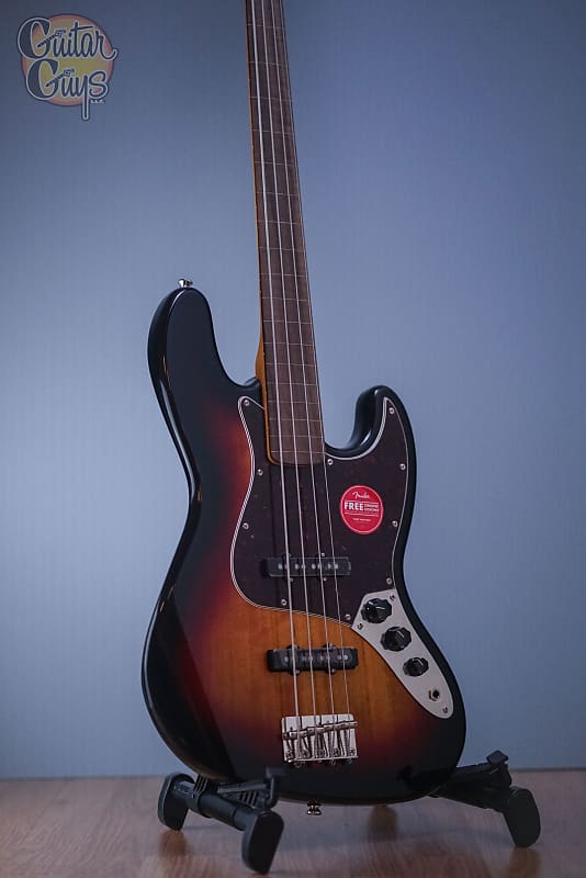 

Басс гитара Squier CLASSIC VIBE 60S JAZZ BASS FRETLESS DEMO