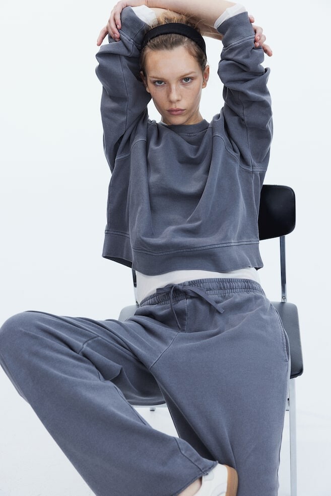 

Хлопковая толстовка с эффектом потертости H&M, серый