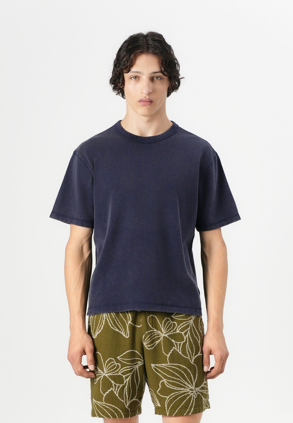 

Базовая футболка SOFT CROPPED GAP, темно-синий