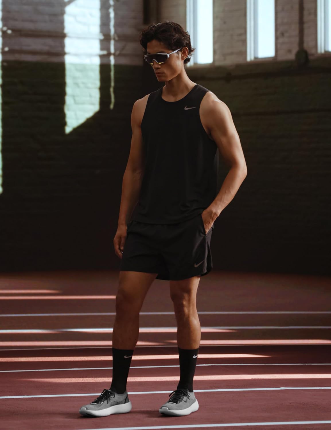 Мужские тренировочные/спортивные кроссовки Nike Free 2025, белый/черный — фото 3