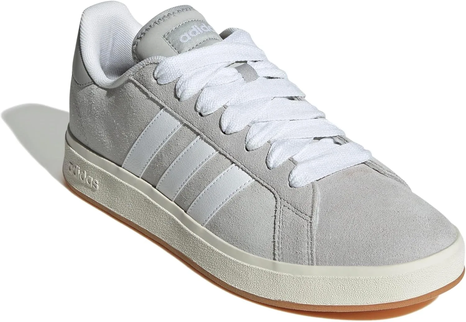 Кроссовки Adidas Unisex Grand Court Base 00s из замши и резины, модель JQ6018, белый/серый — фото 3