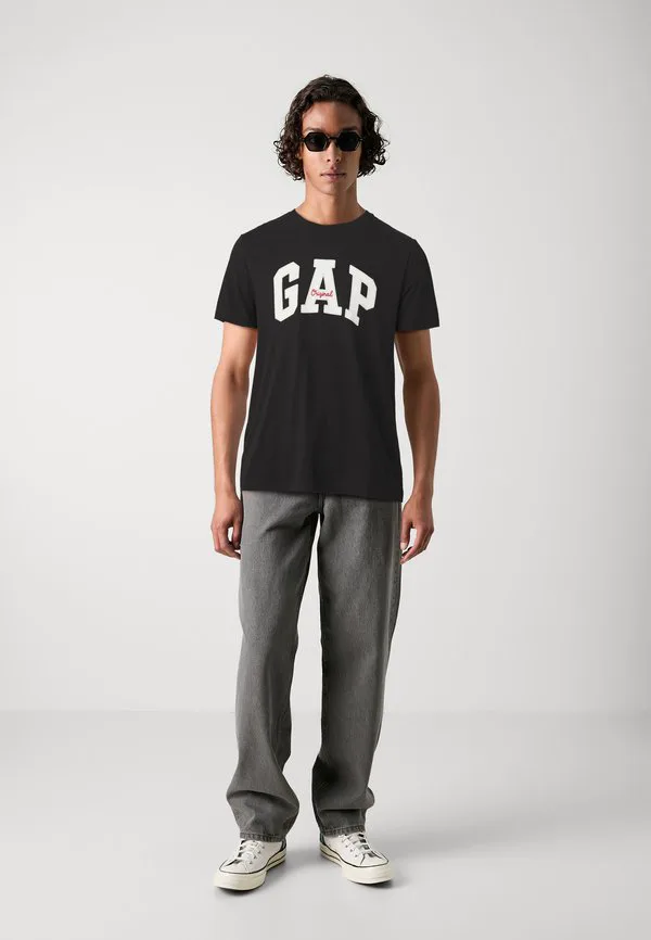 Мягкая футболка на каждый день с оригинальным принтом в виде арки. Gap, True Black — фото 2