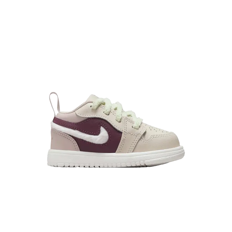 

Кроссовки Air Jordan 1 Low Alt SE TD Fur Swoosh, розовый