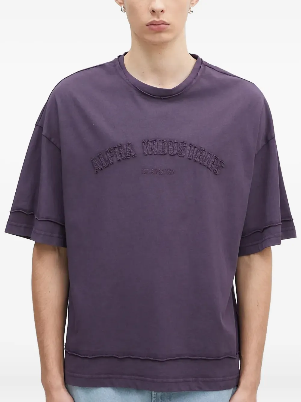 

Футболка Open Edge с вышивкой Alpha Industries, фиолетовый