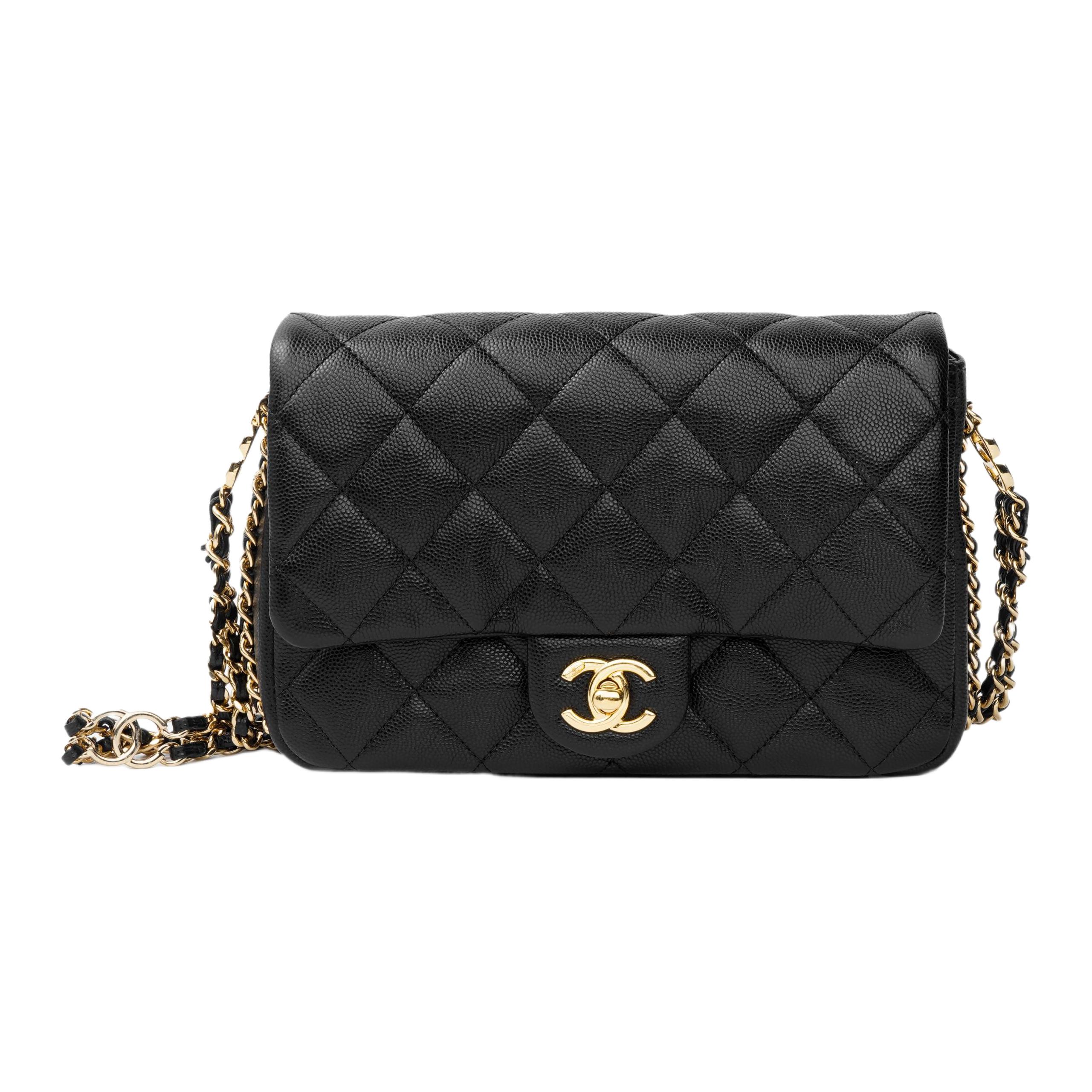 

CHANEL Миниатюрная клатч из зерненой телячьей кожи черного цвета