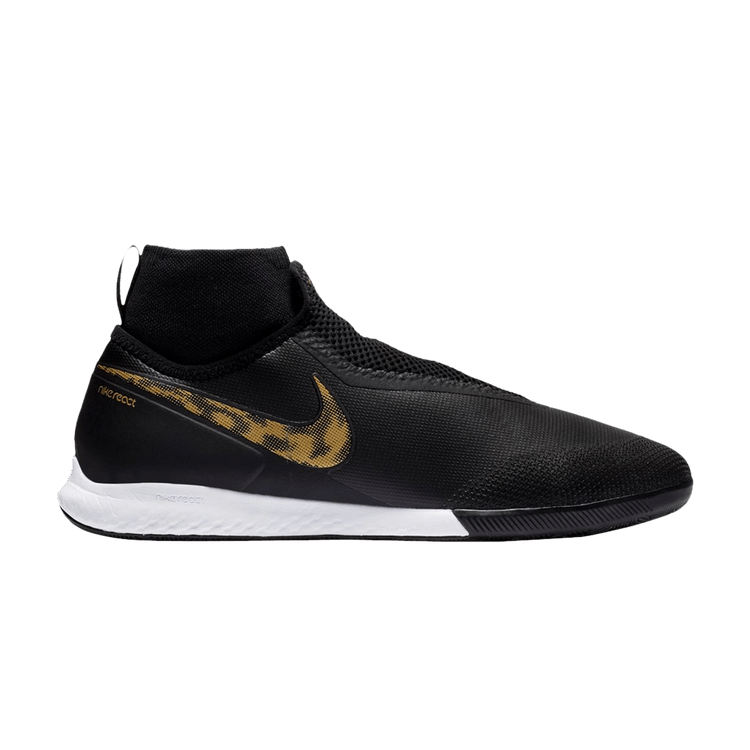 

Кроссовки React Phantom VSN Pro DF IC 'Black Metallic Gold', черный
