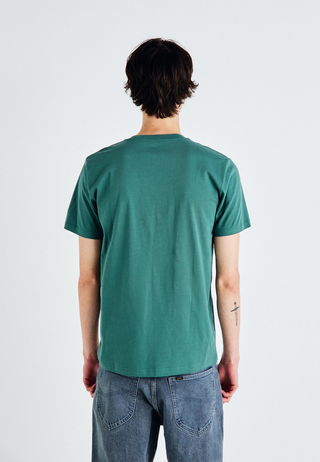 

Базовая футболка POCKET TEE Lee, зеленый