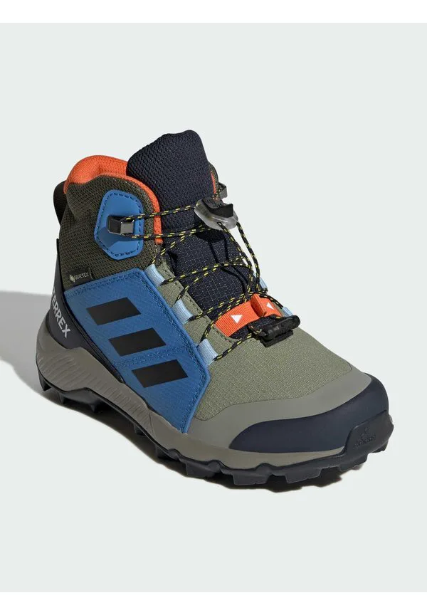Походные ботинки средней жесткости из материала gore-tex Adidas Terrex, Tent Green Core Black Ray Blue — фото 2