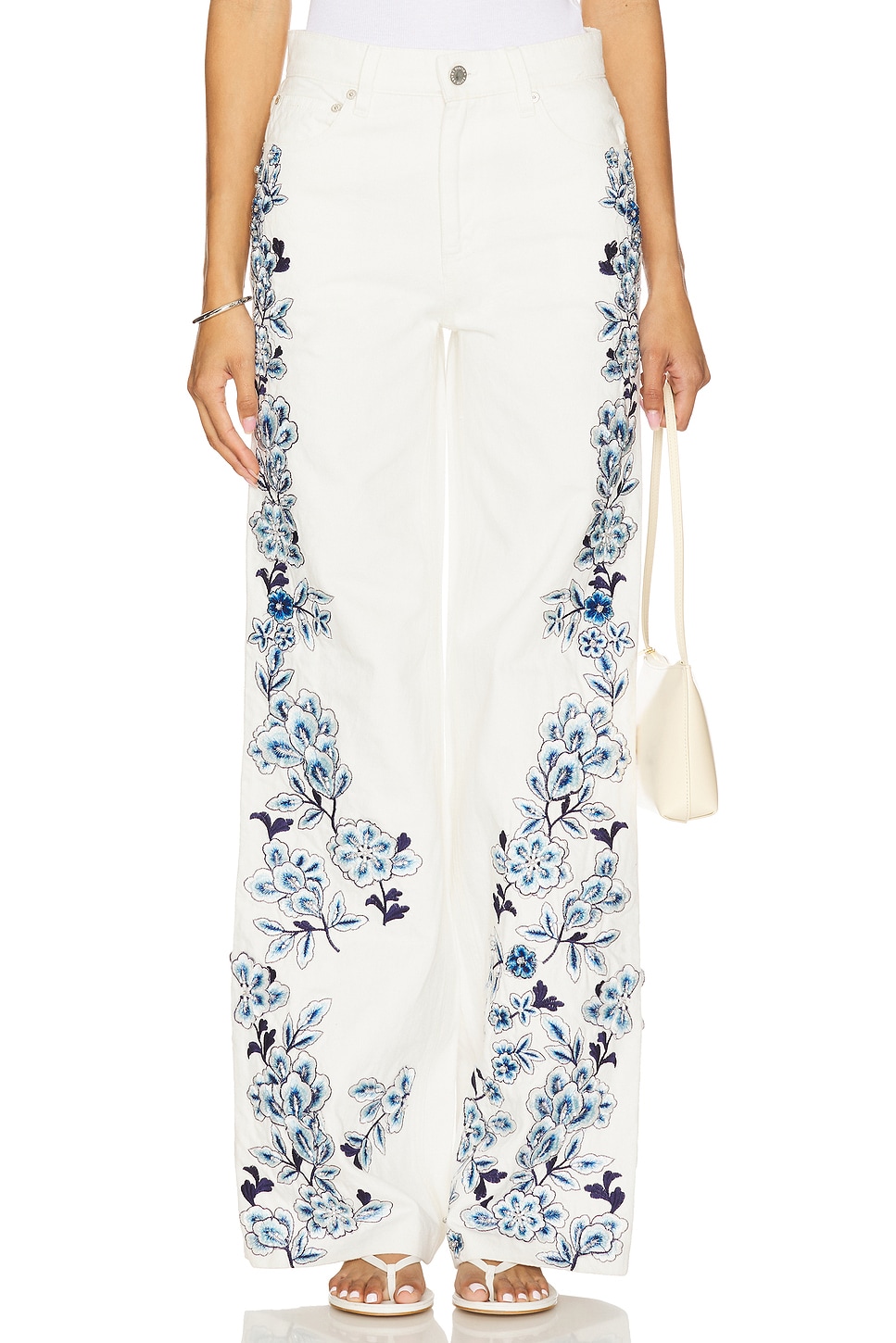 

Джинсы Weezy Alice + Olivia, off white
