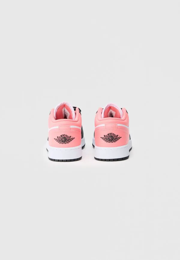 Кроссовки air jordan 1 low унисекс Jordan, Black/Pink Gaze/White — фото 3