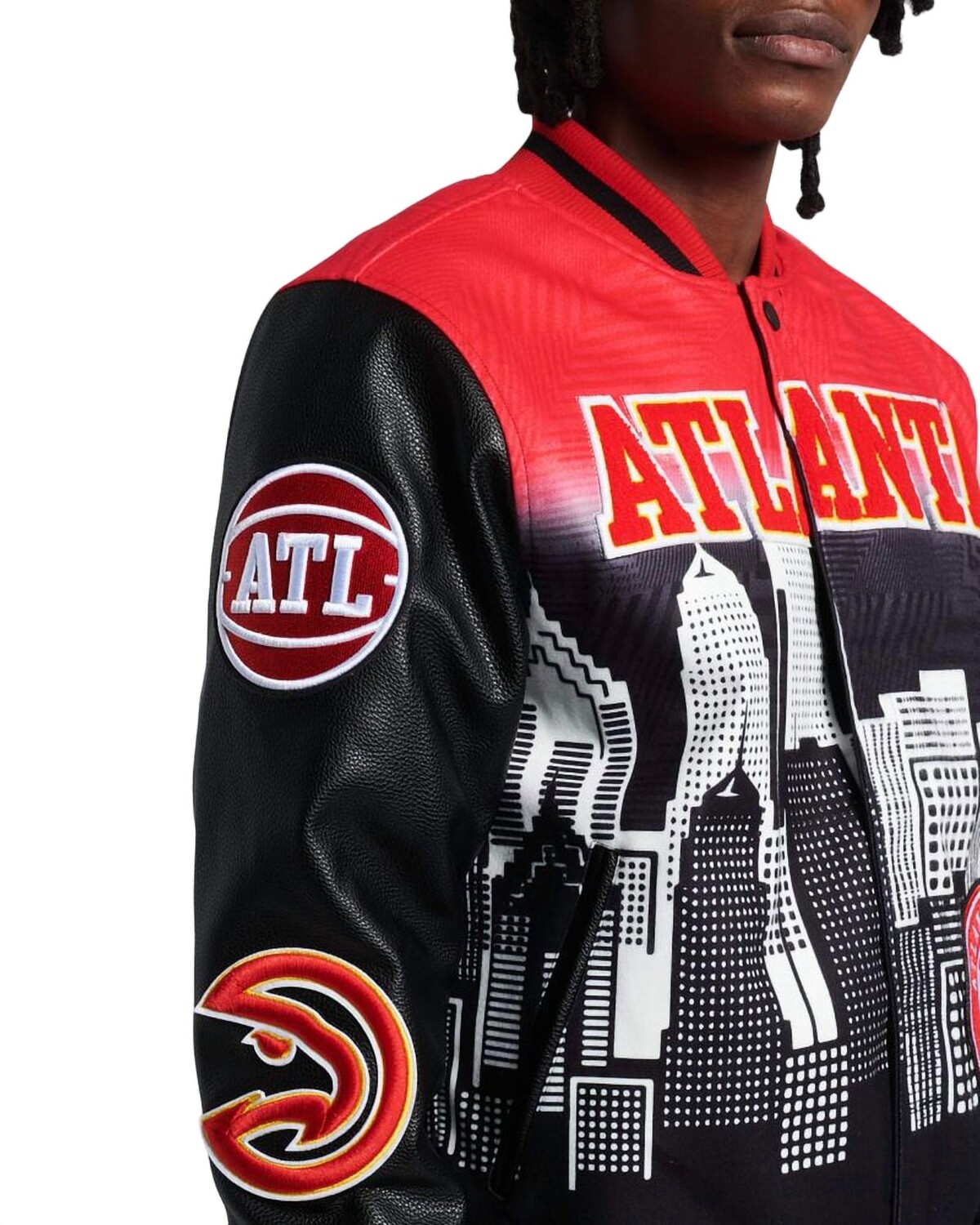 

Мужская черная/красная межуниверситетская куртка Atlanta Hawks PRO STANDARD